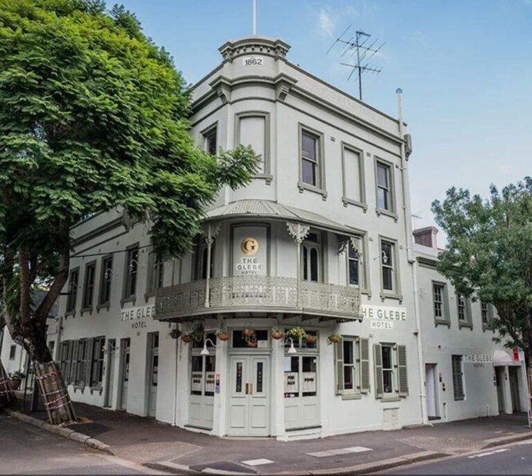 The Glebe Hotel 768x686