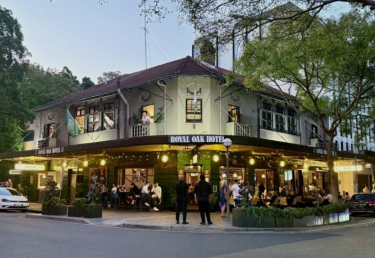 Royal Oak Hotel in Double Bay 768x528